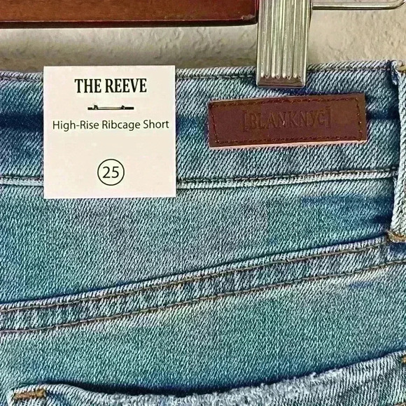 Blank NYC The Reeve High-Rise Ribcage Distressed Jean Short Women's 25 NWT - Picture 9 of 14